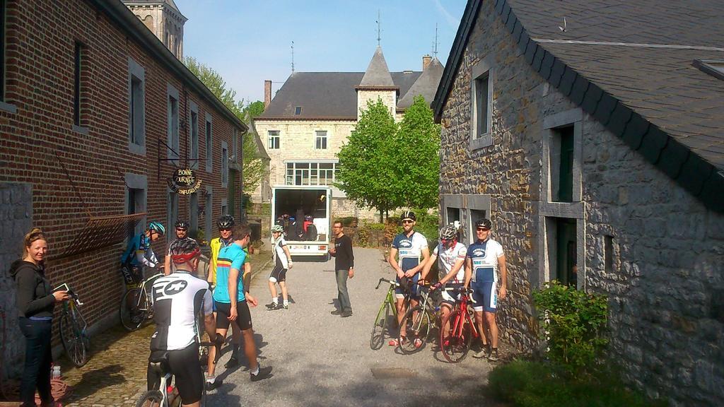 B&B Au Coeur De Villers Exteriör bild
